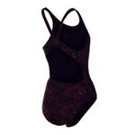 029939_300_3-MAIO-NEW-OPEN-NIKKIE